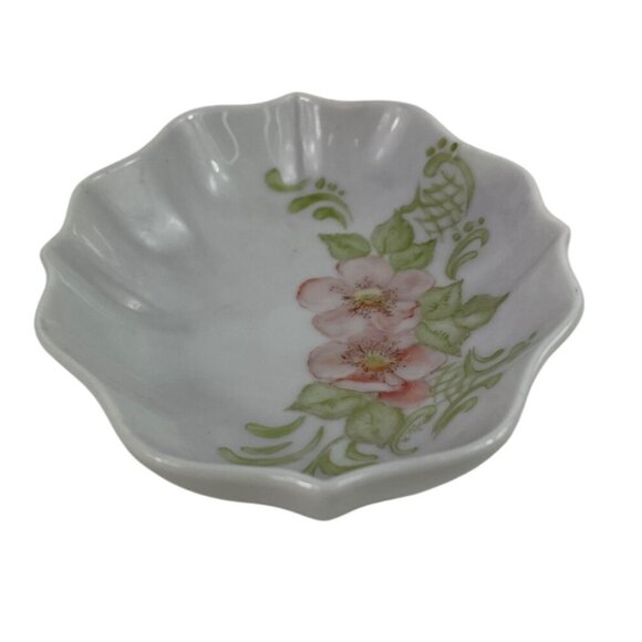 Hand-Painted Floral Porcelain Trinket Dish Vintage Pink Flowers Scalloped Edge - Picture 2 of 11